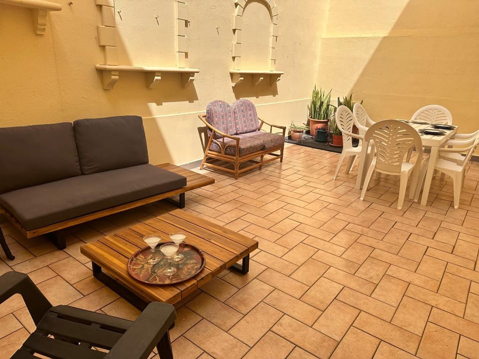 Inner courtyard view