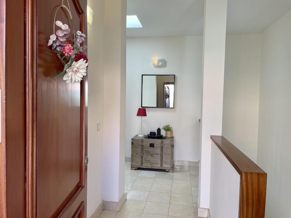 Property building, Facade/entrance, Off site