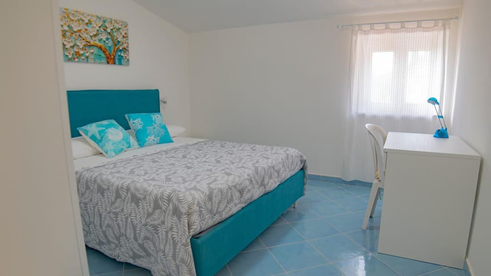 Bed, Photo of the whole room, Bedroom, hair dresser