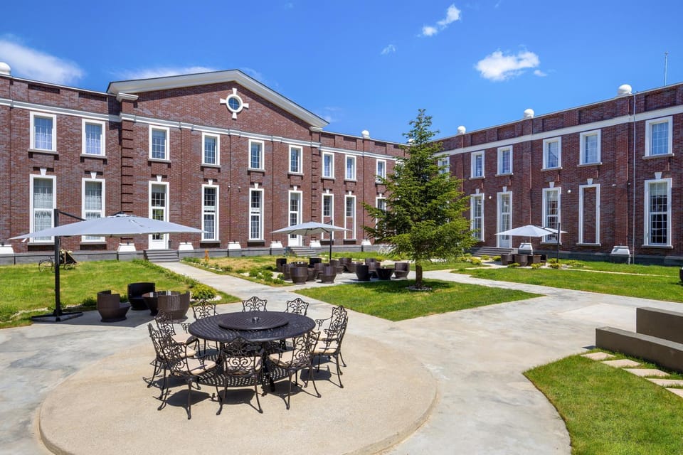 Inner courtyard view