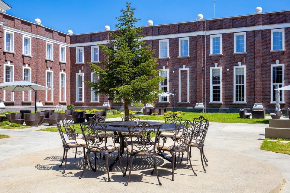 Inner courtyard view