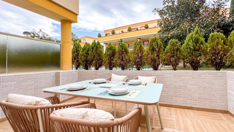Patio, Balcony/Terrace, Garden view