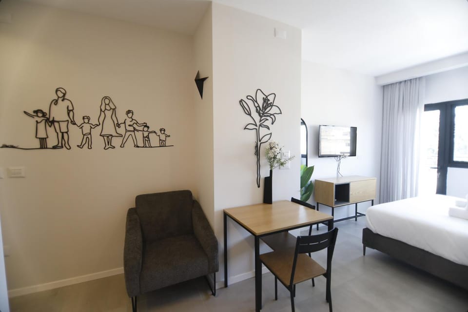 Stylish Modern Studios - Port & Beach Apartments, Haifa Apartment in Haifa