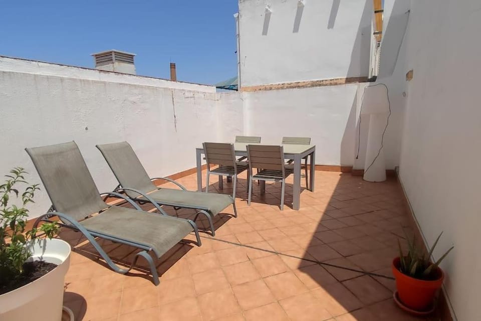 Castellar, amplia terraza y ubicación ideal Apartment in Seville