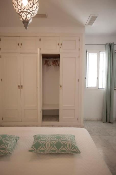 Castellar, amplia terraza y ubicación ideal Apartment in Seville