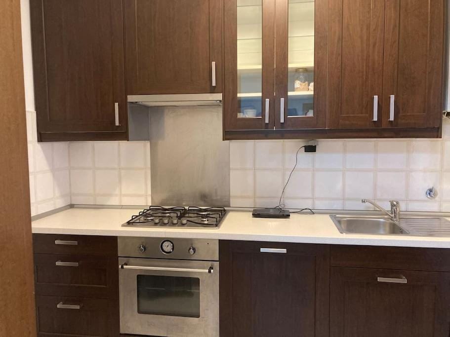 Kitchen or kitchenette, pet friendly, stove