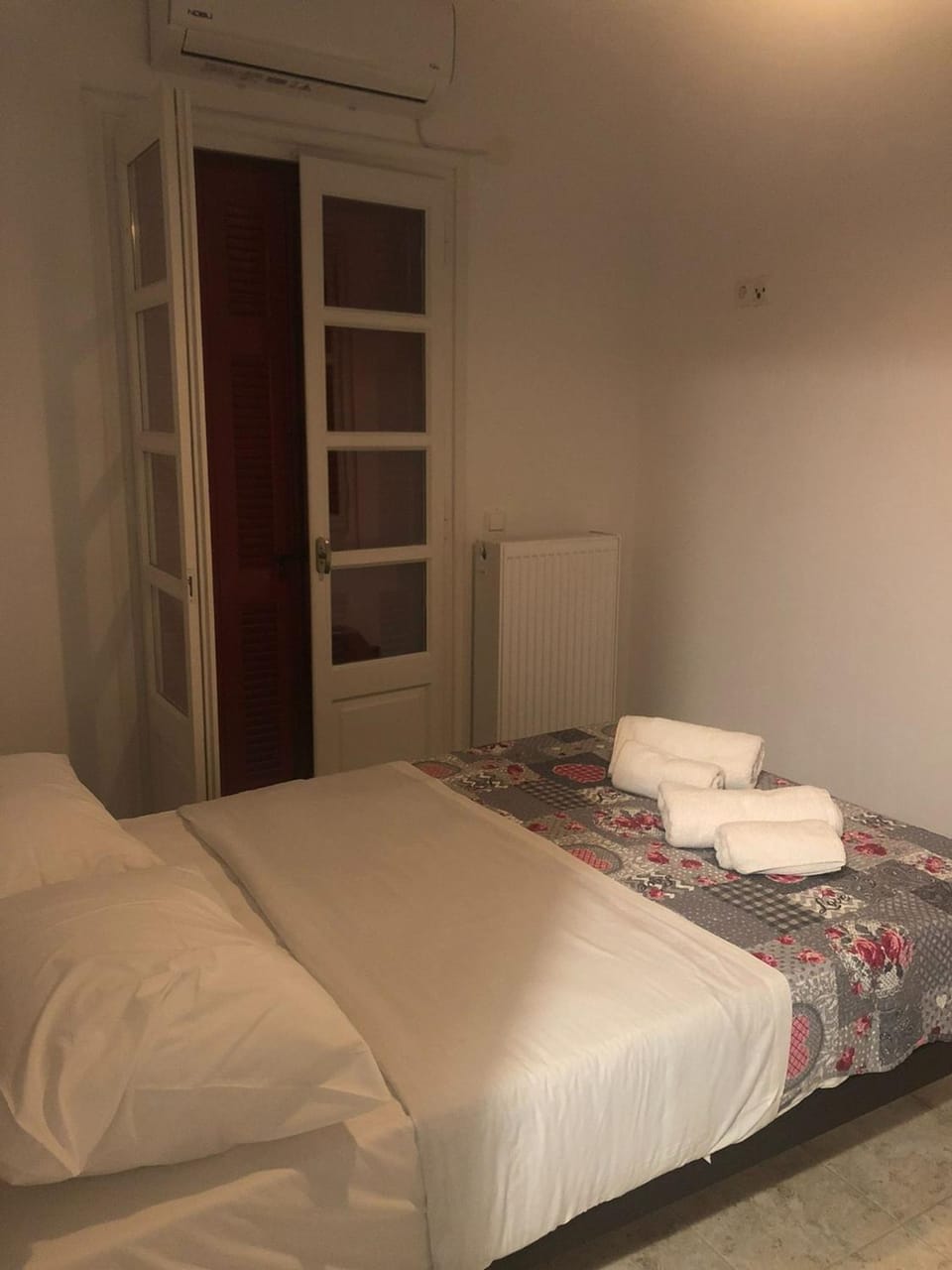 Bed, Photo of the whole room, Bedroom, towels, wardrobe