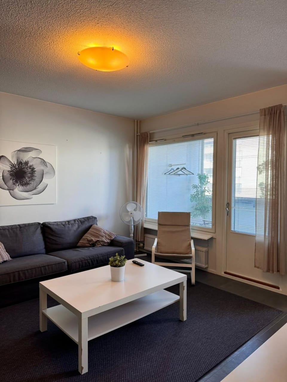 Kotimaailma Apartments - tilava parvekkeellinen kodikas kolmio - Pinninkatu Apartment in Finland