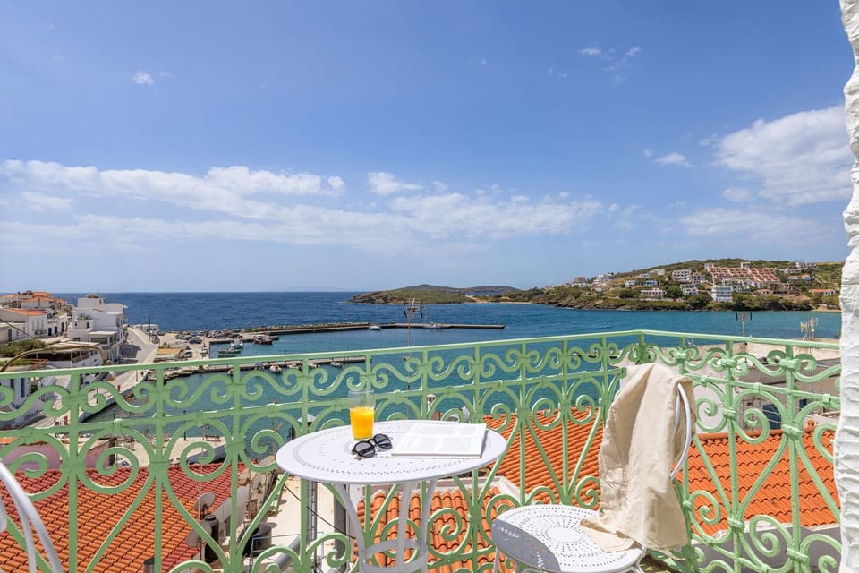 View (from property/room), View (from property/room), Balcony/Terrace, Balcony/Terrace, Living room, Landmark view, Landmark view, Sea view, Sea view