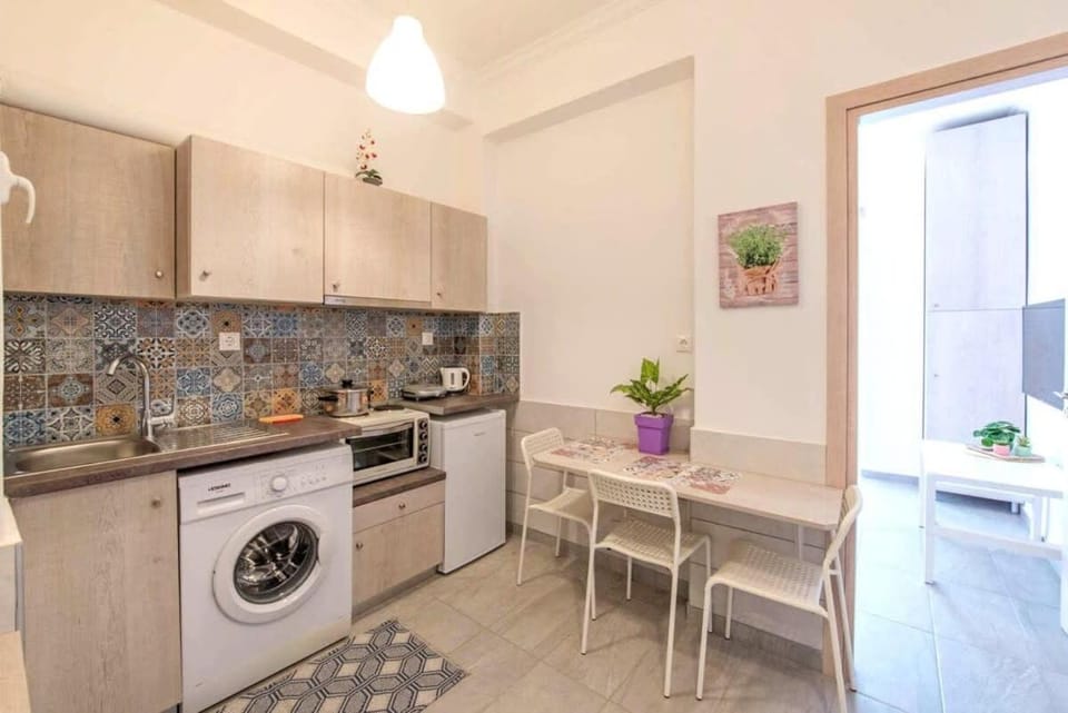 Your perfect choice in Athen's best location 1 Apartment in Athens