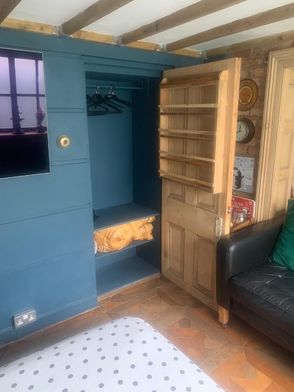 City Centre Stylish Hideaway Apartment in Exeter