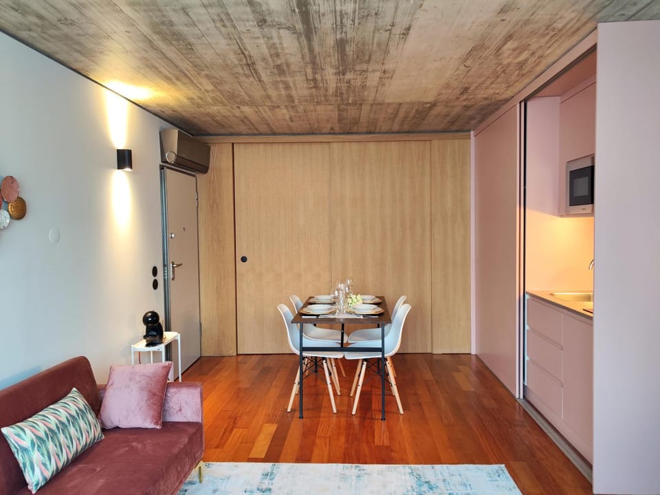 Living room, Dining area, kitchen