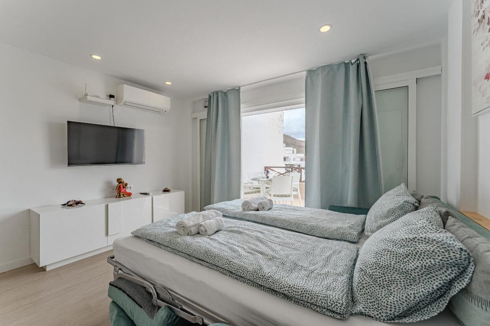 Los Cristianos San Marino Bluesky Apartment Apartment in Los Cristianos