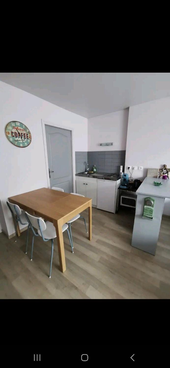 Studio dans maison individuelle - proche du chemin de Stevenson Vacation rental in Auvergne-Rhône-Alpes