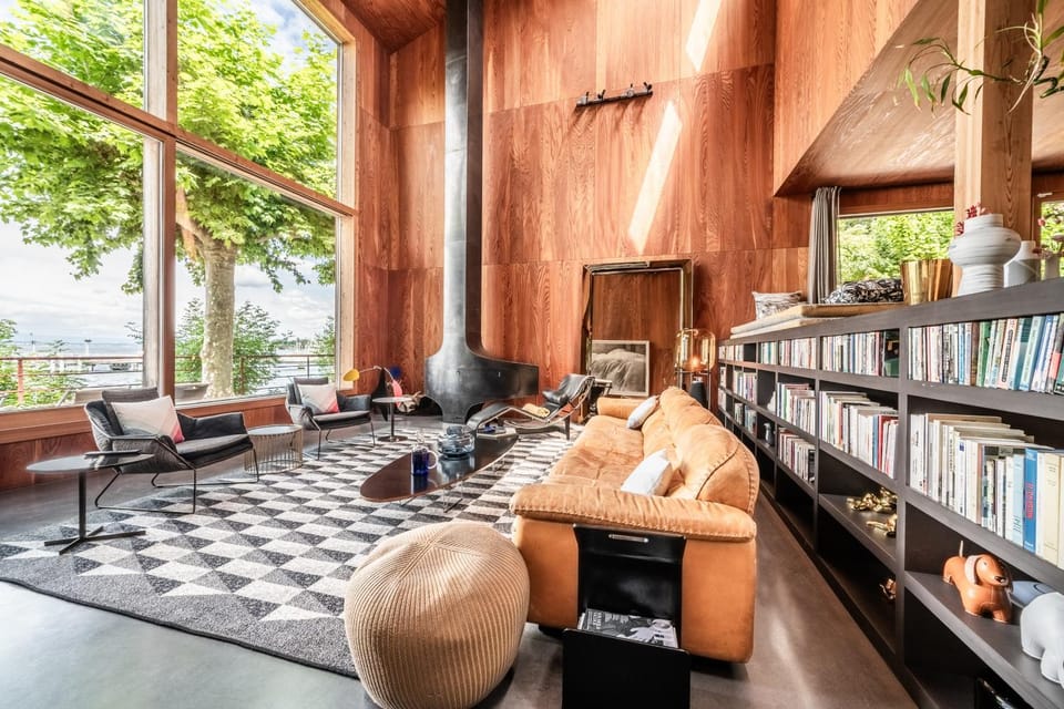 Property building, Living room