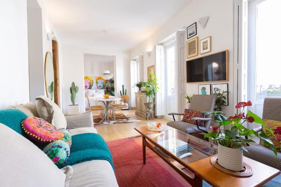 Elegant apartment next to Paseo del Prado - Alameda Apartment in Centro