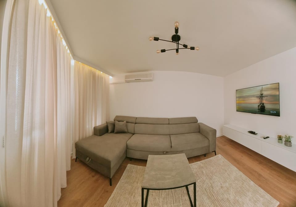 Living room, Seating area, air conditioner