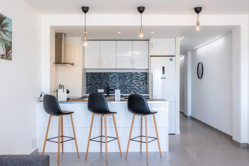 Kitchen or kitchenette, Living room