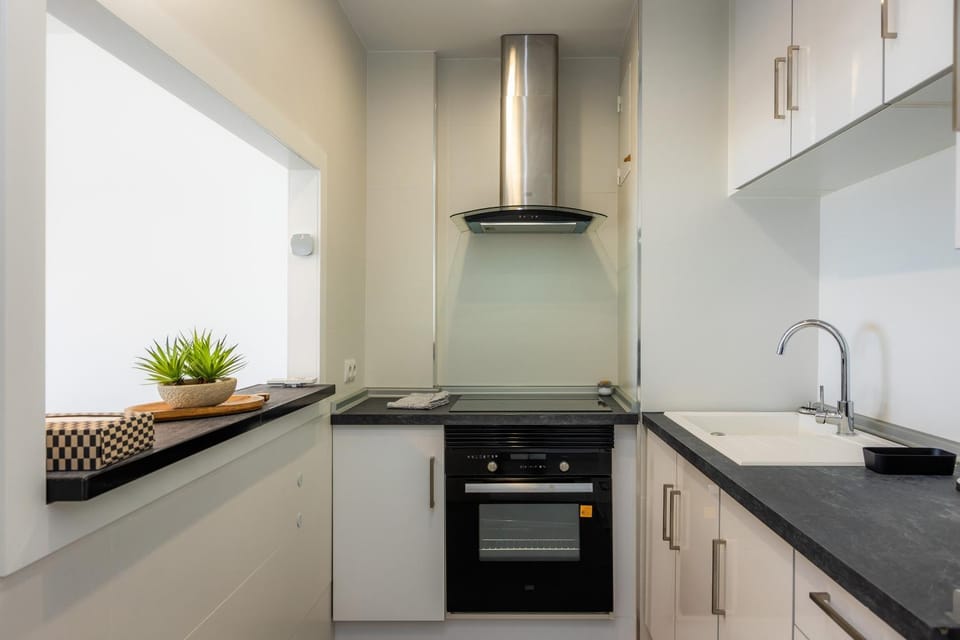 Kitchen or kitchenette, Living room