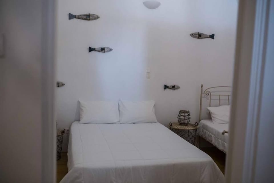 The Grand Cave House of Santorini House in Thera