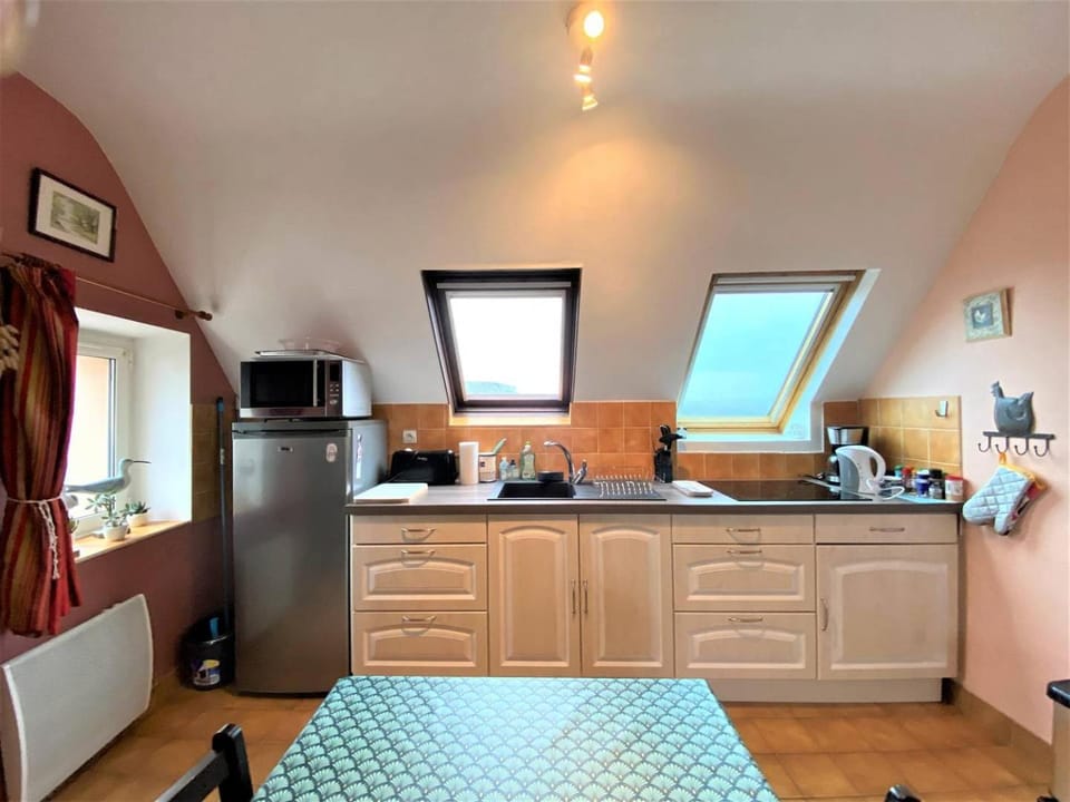 Appartement VUE MER au centre de TREGASTEL, à 600m de la plage - Réf 708 Apartment in Trégastel