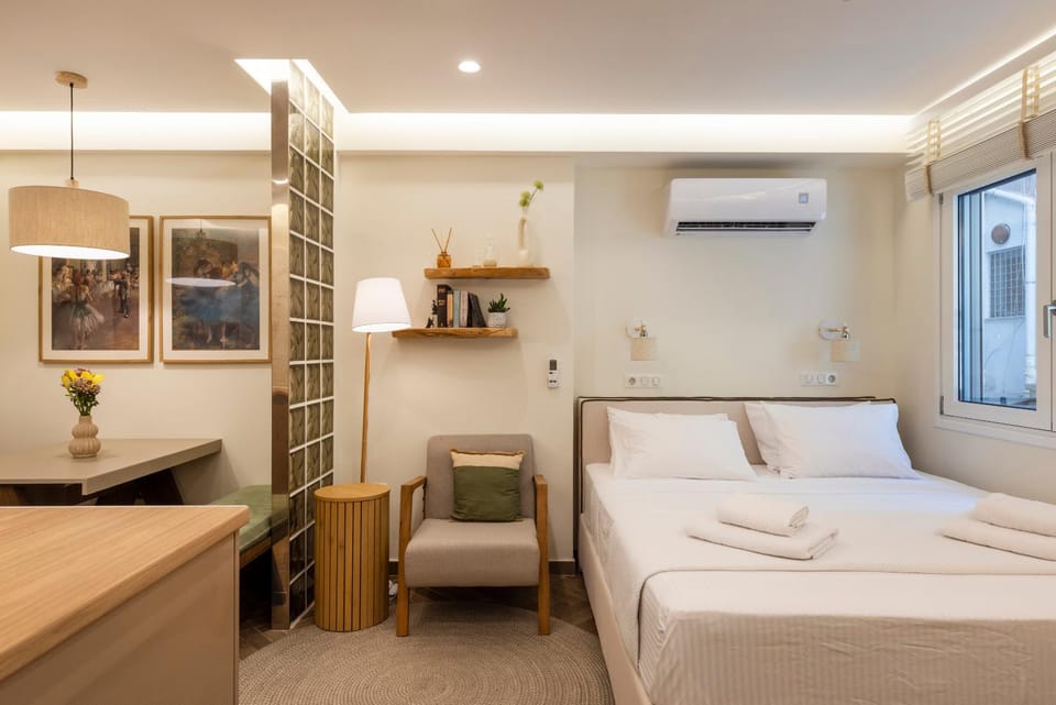 Studio Flat 21 at Evangelismos Metro STN Apartment in Athens