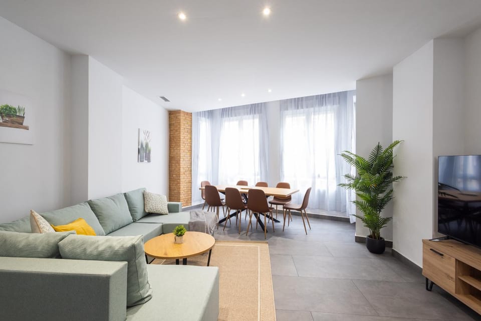 Communal lounge/ TV room, TV and multimedia, Living room, Seating area