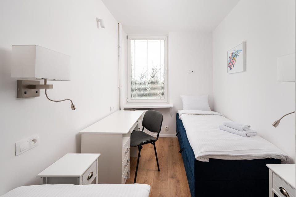 Bed, Photo of the whole room, Bedroom, hair dresser, towels