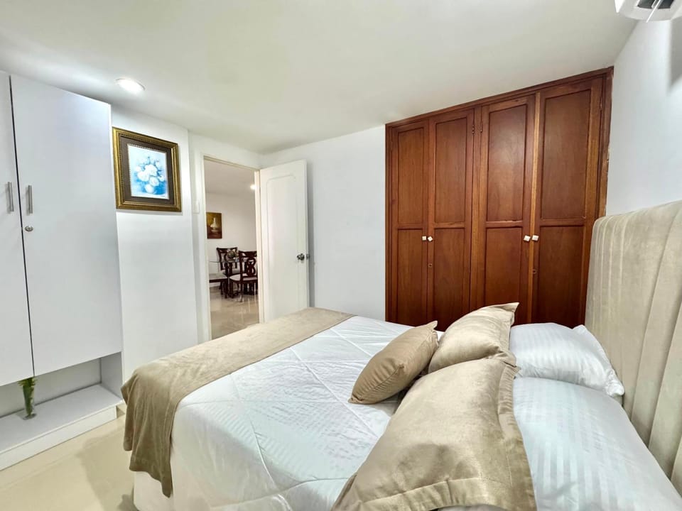 Bed, Bedroom, wardrobe