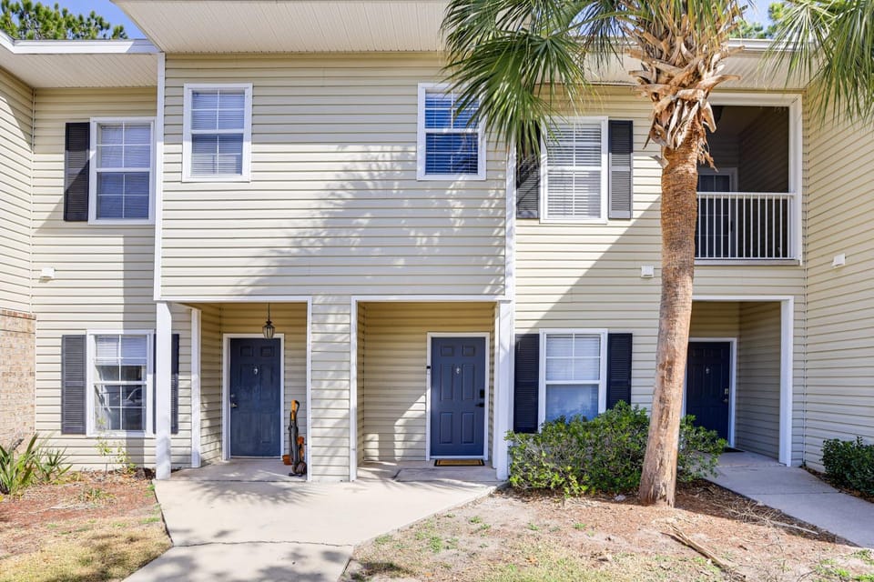 Tranquil Gainesville Gem w/ Lanai & Pool Access! House in Gainesville