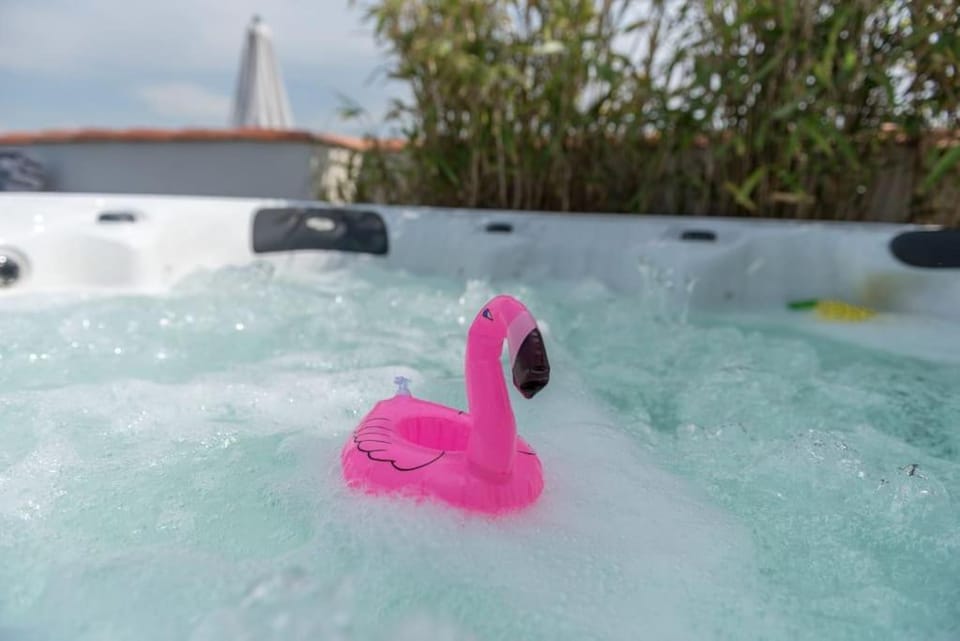 L'Olympe - triplex avec spa et rooftop Classé 4* Apartment in La Rochelle