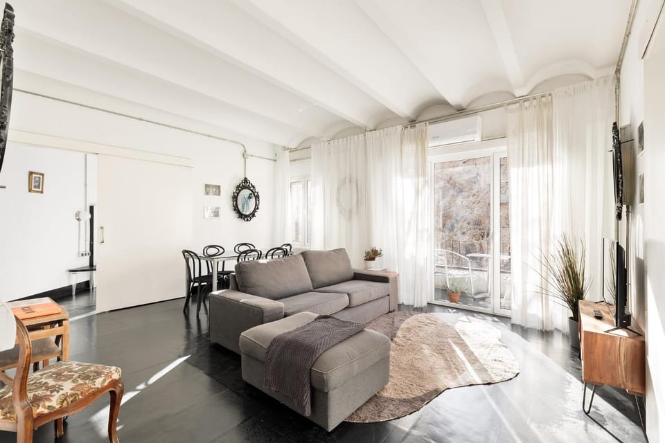 Living room, Seating area, Dining area