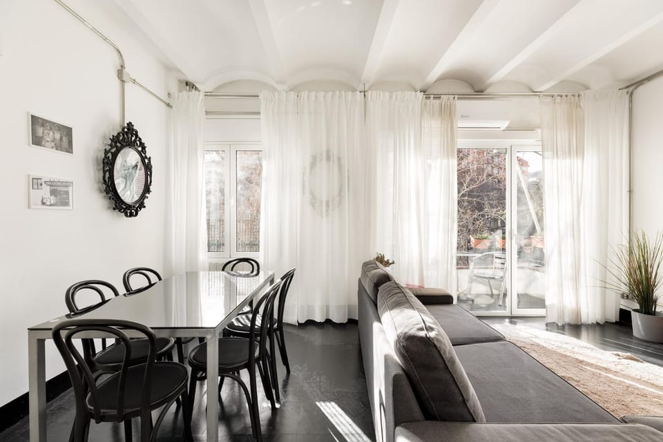 Living room, Seating area, Dining area
