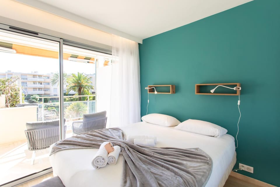 C7 Staywizus - 1 BDR Pointe Croisette 5min Sea - Parking, AC & Terrace Apartment in Cannes