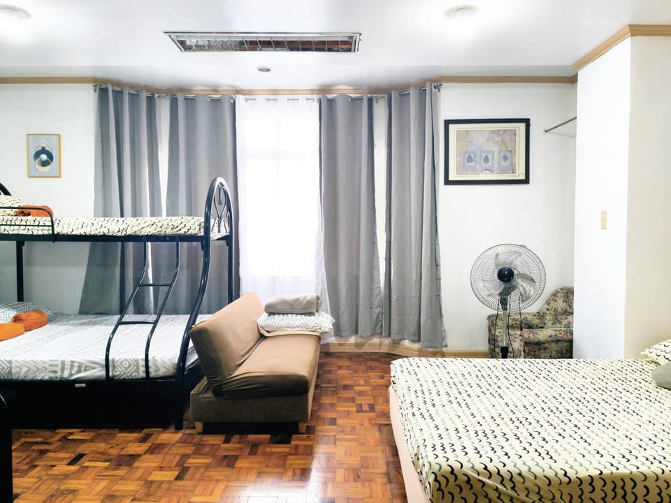 Big Condo Unit Baguio Near Burnham Park Apartment in Baguio