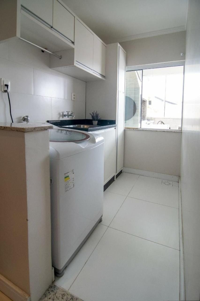 Casa c/piscina á 15 minutos Parque Beto Carreiro e 300m da praia Navegantes House in Navegantes