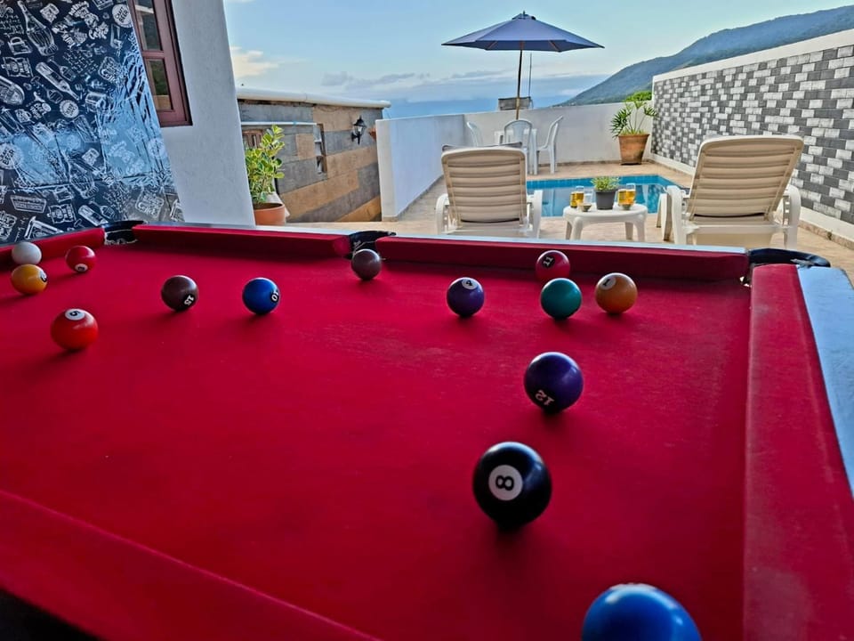 Billiard, Swimming pool