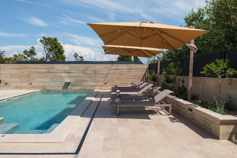 Patio, Day, Pool view, Swimming pool, sunbed