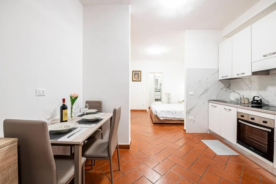 Bed, Kitchen or kitchenette, Living room, Photo of the whole room, Seating area, Dining area, Bedroom, minibar, pet friendly, stove