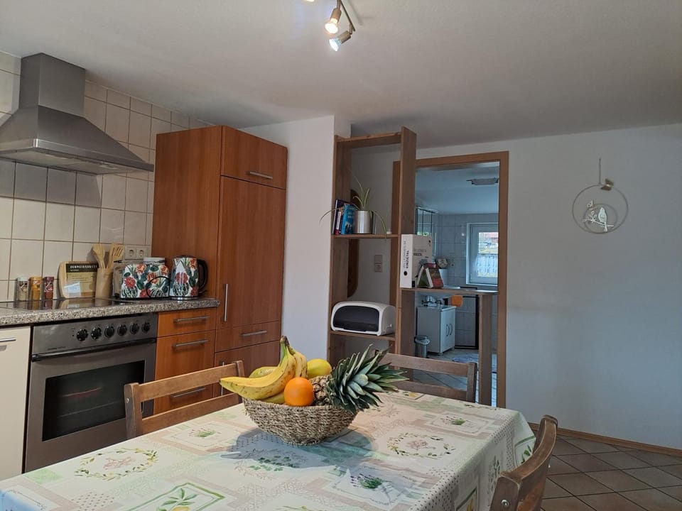 Property building, Kitchen or kitchenette, Living room