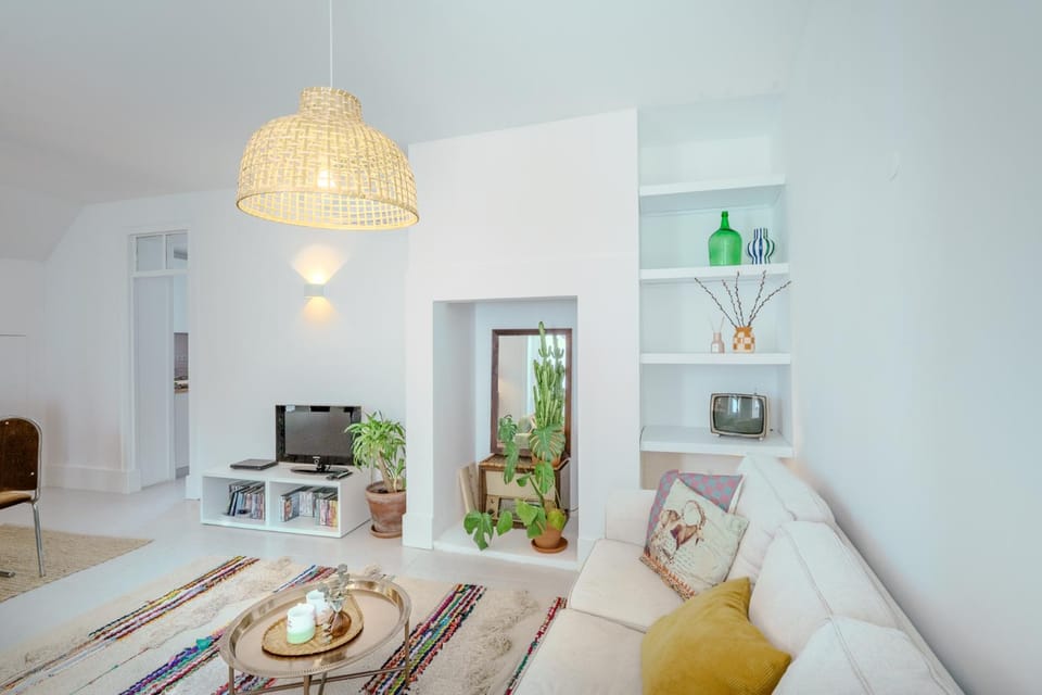 TV and multimedia, Living room, Seating area