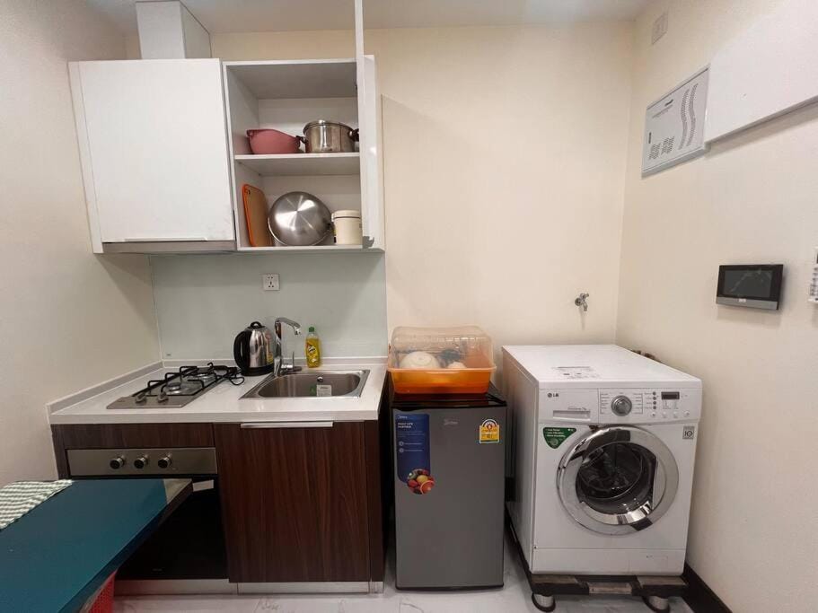 Ideal Budget and Cozy Private Studio with Amazing Pool by SYM C738 Apartment in Phnom Penh Province