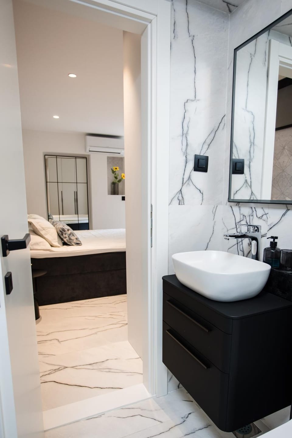 Toilet, Bed, Bedroom