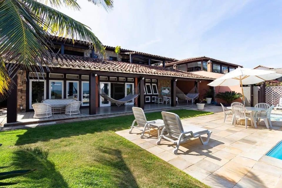 Búzios Oceanfront House in Armacao dos Buzios