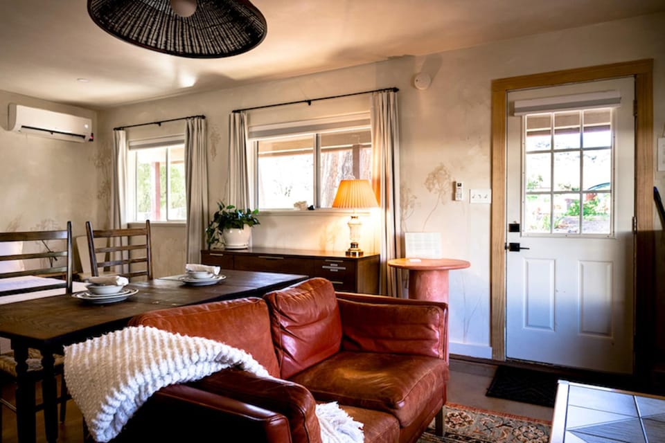 Halliday House Designer Cottage King Suite for 2 Bed and Breakfast in Cornville