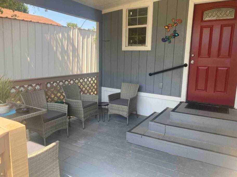 StockYards-BBobs-4mins! GrayLee House.4-Bedrooms House in Fort Worth