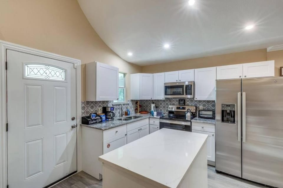 StockYards-BBobs-4mins! GrayLee House.4-Bedrooms House in Fort Worth