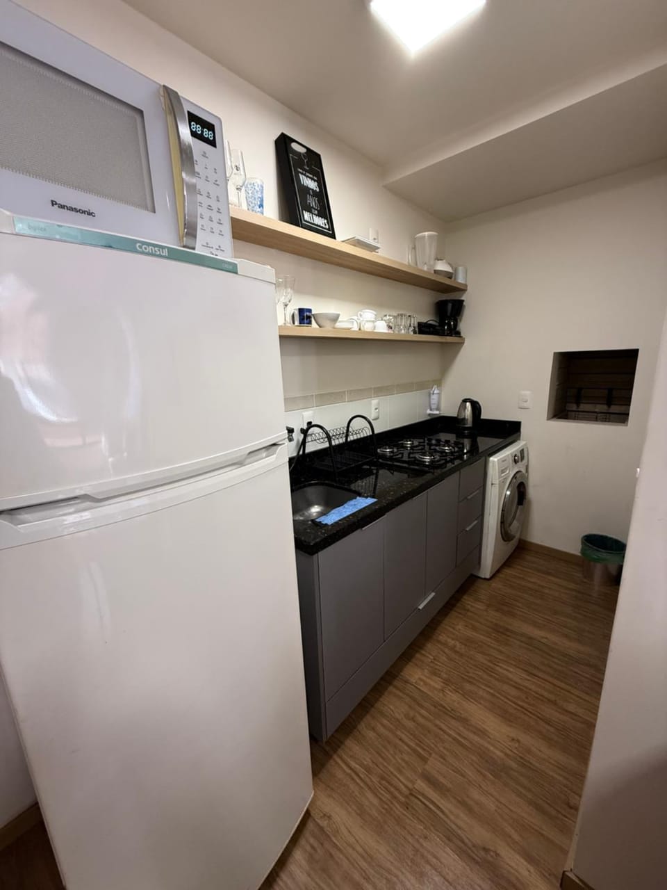 Apartamento 1 quarto, com garagem no centro próximo Hospital de Caridade Apartment in State of Rio Grande do Sul
