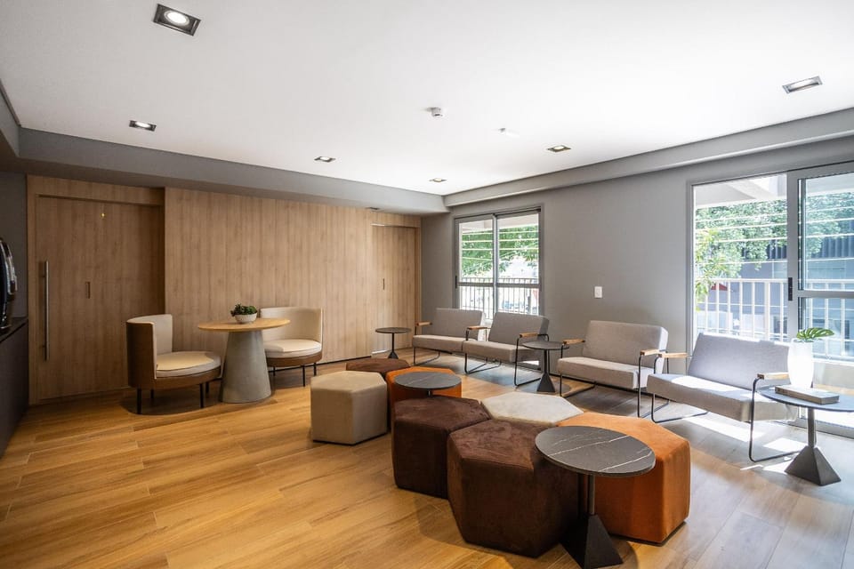 Business facilities, Area and facilities