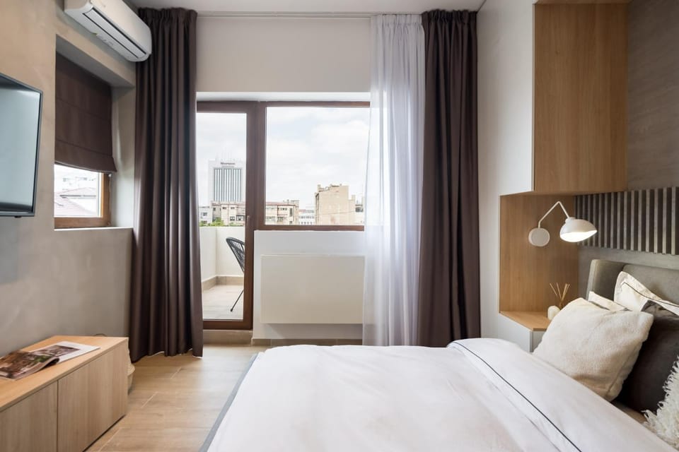 Bed, TV and multimedia, Photo of the whole room, hair dresser, internet, air conditioner